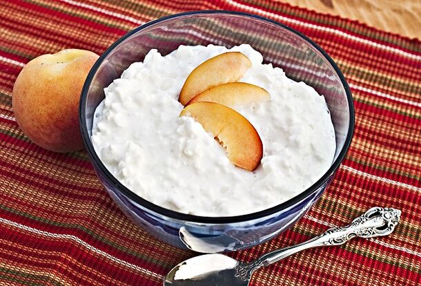 Fruit cottage cheese a healthy breakfast on the water diet menu